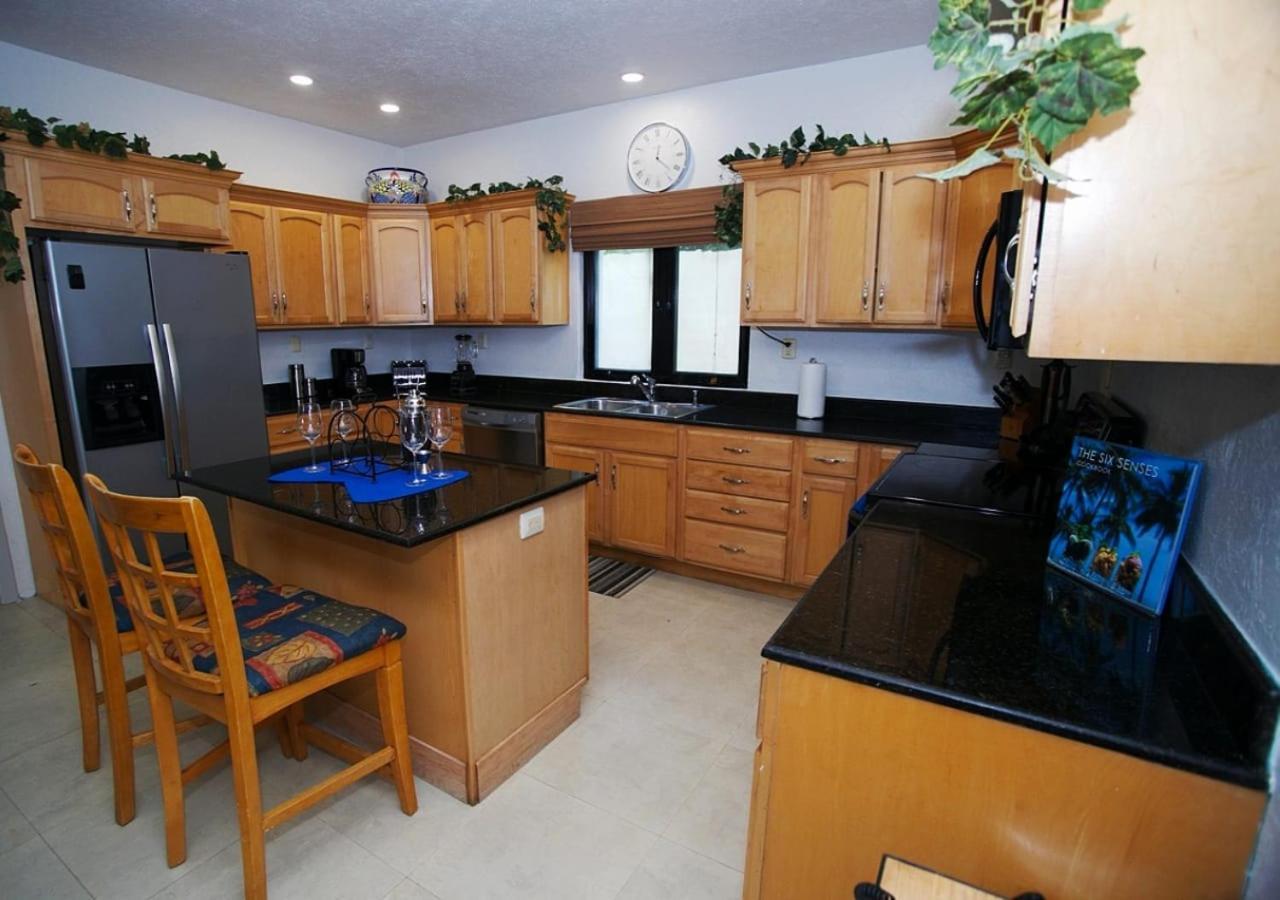 The Queen Of House -luxury Beachfront Villa- Million Dollars View Holiday home Cozumel